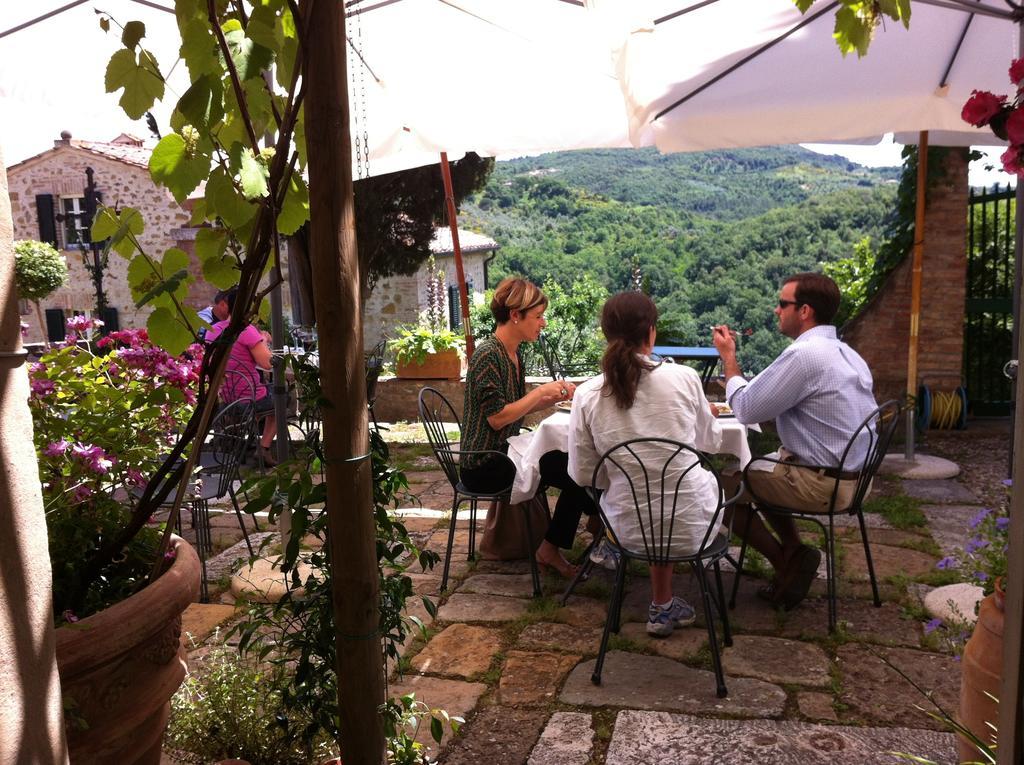 La Romita Ospitalita Rurale Familiare Villa Montisi Dış mekan fotoğraf