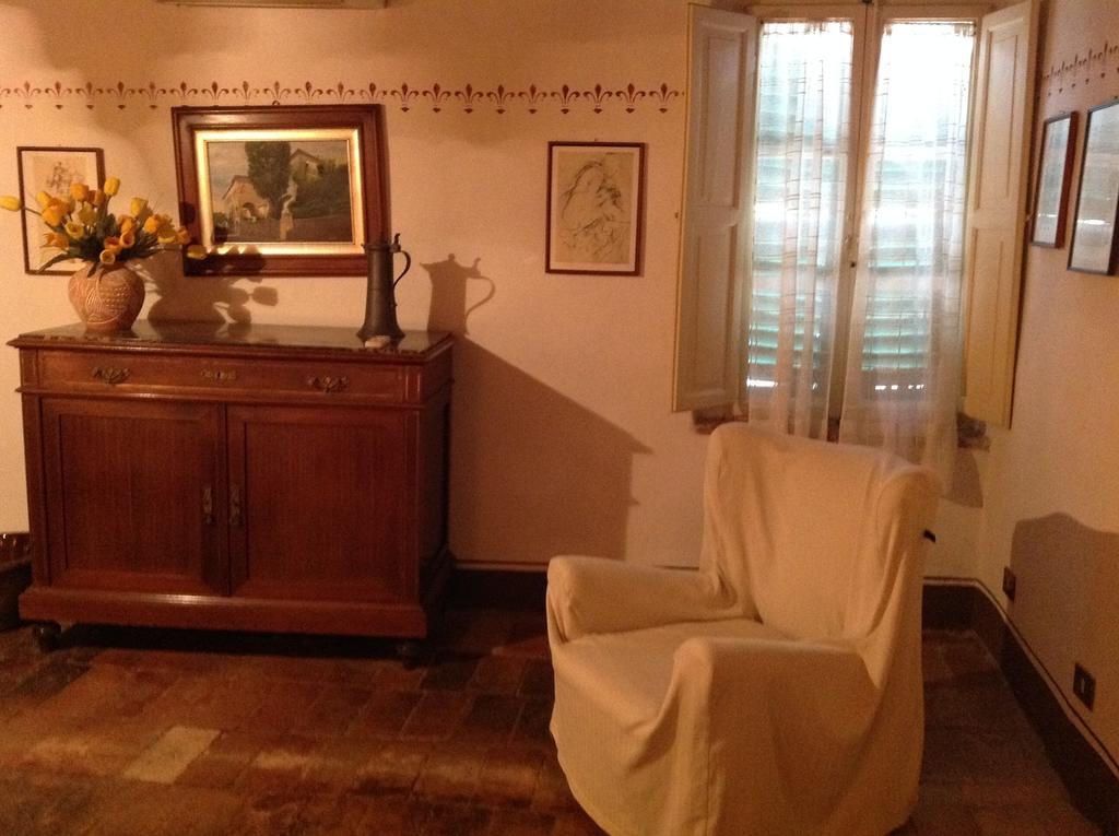 La Romita Ospitalita Rurale Familiare Villa Montisi Oda fotoğraf