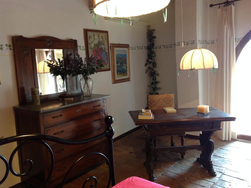 La Romita Ospitalita Rurale Familiare Villa Montisi Oda fotoğraf