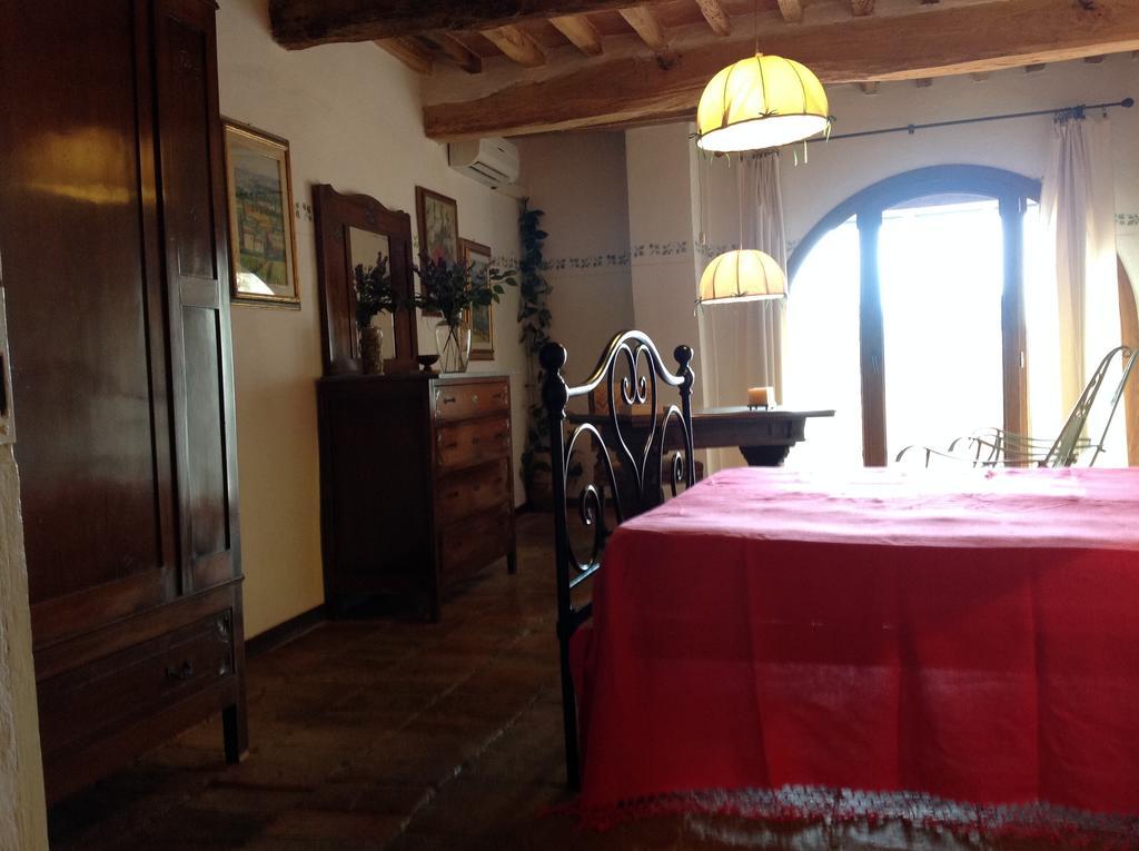 La Romita Ospitalita Rurale Familiare Villa Montisi Oda fotoğraf